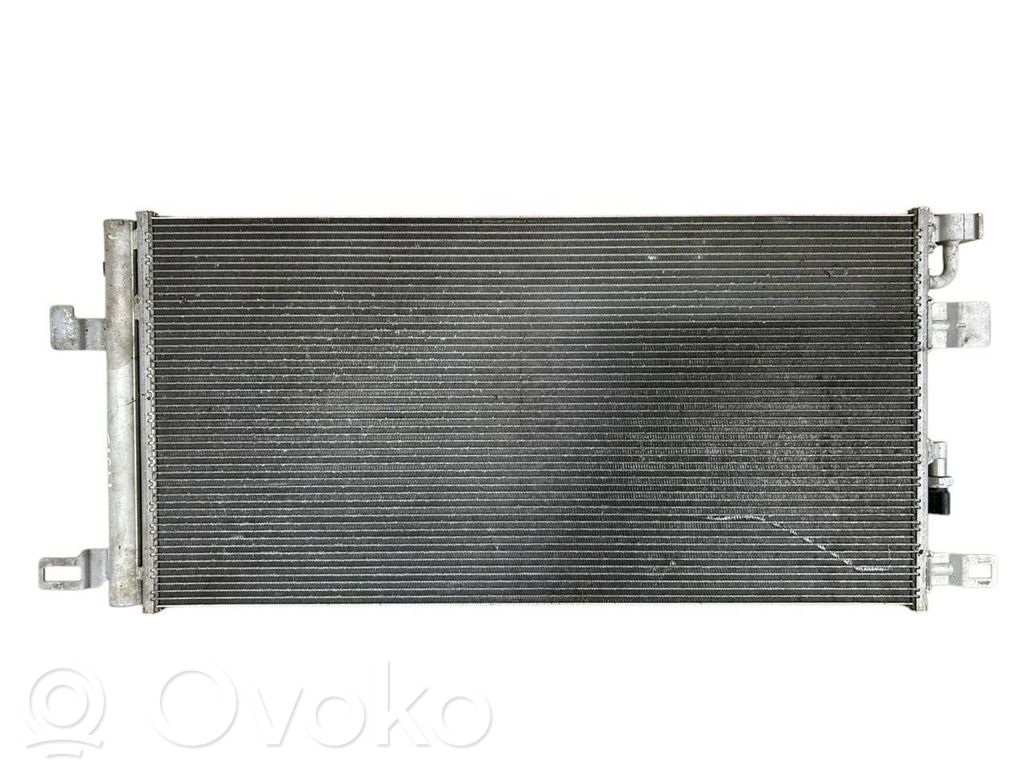 Skraplacz / Chłodnica klimatyzacji   8W0816411S