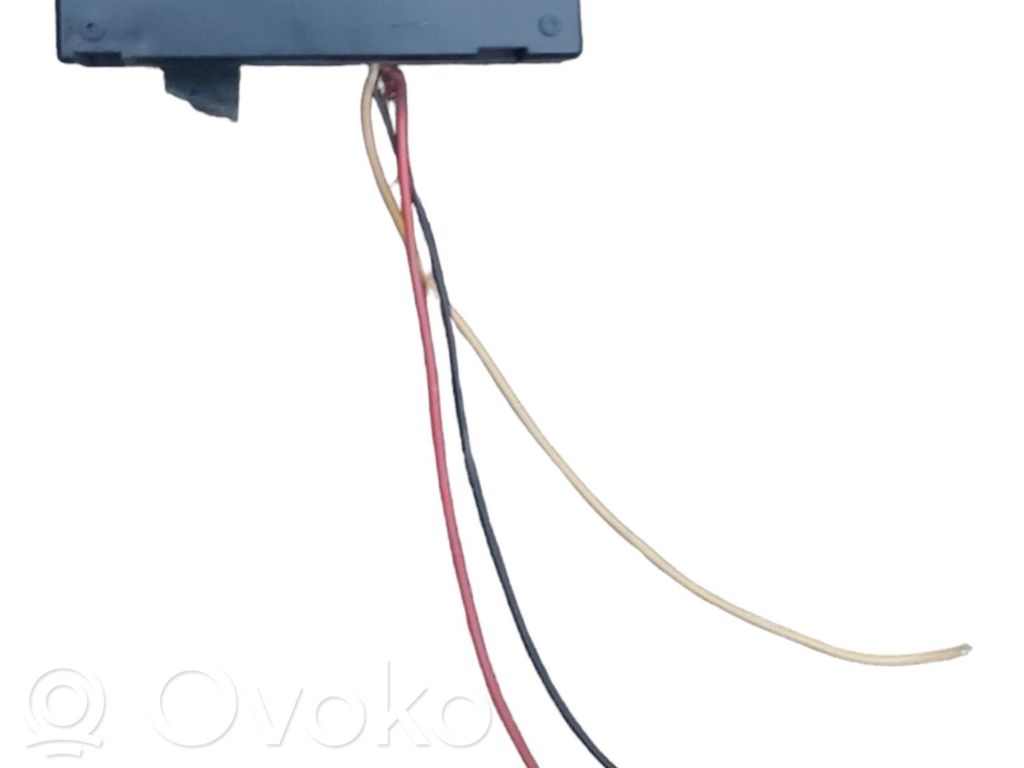 Audi A8 S8 D2 4D Antenos stiprintuvas 