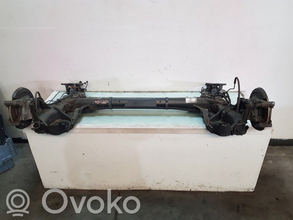 Opel Combo E Aizmugurējais tilts 