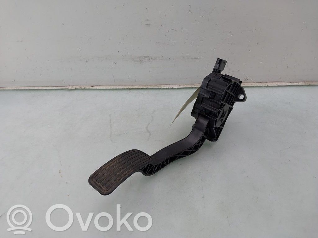 Tesla Model 3 Akseleratora pedālis 