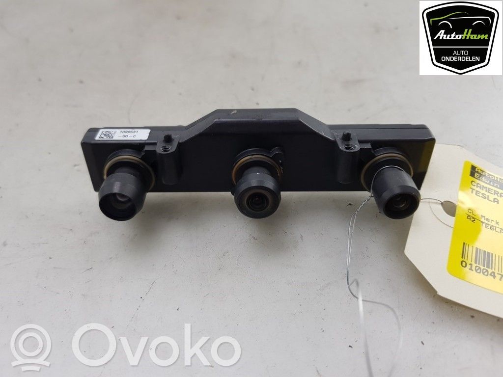 Tesla Model S Windshield/windscreen camera 