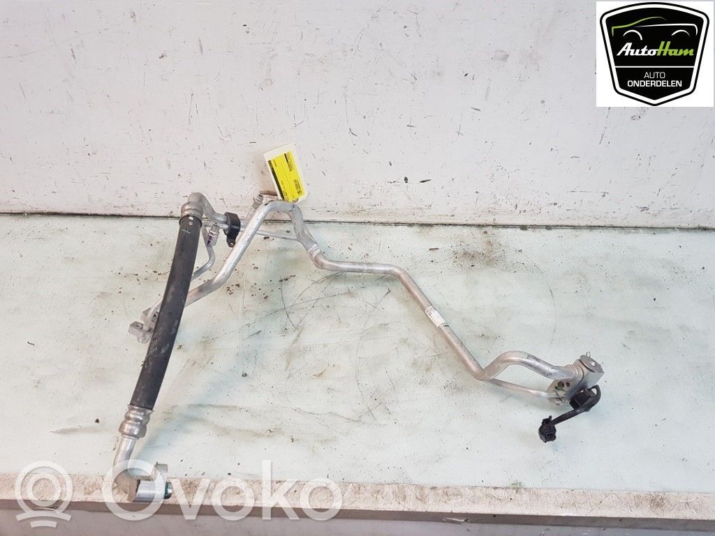 Tesla Model X Ilmastointilaitteen putki (A/C) 
