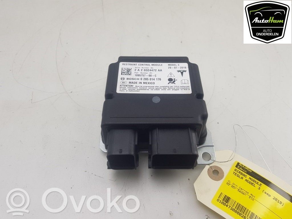 Tesla Model 3 Airbag control unit/module 