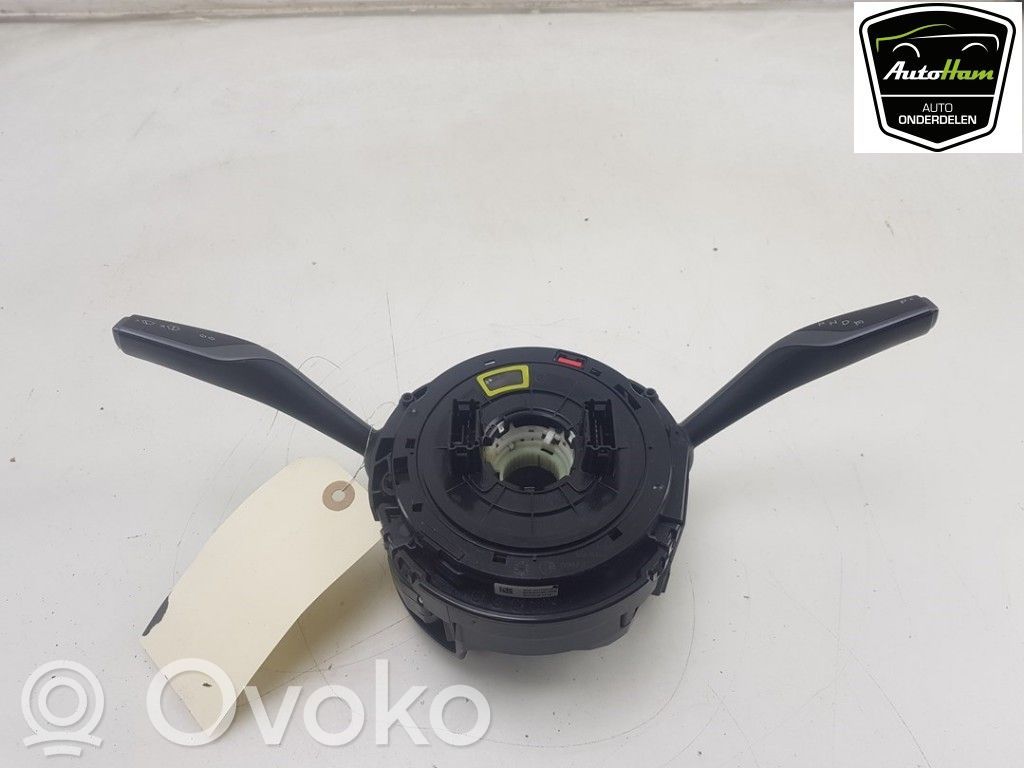 Tesla Model 3 Steering wheel buttons/switches 