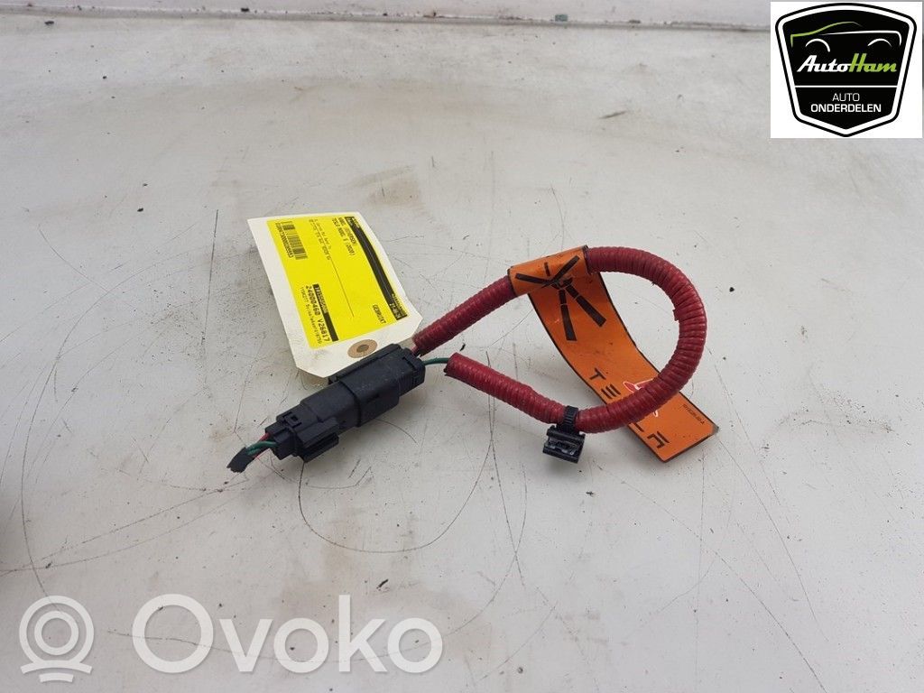 Muu moottoritilan osa   101558500A,101558500A,101558500A