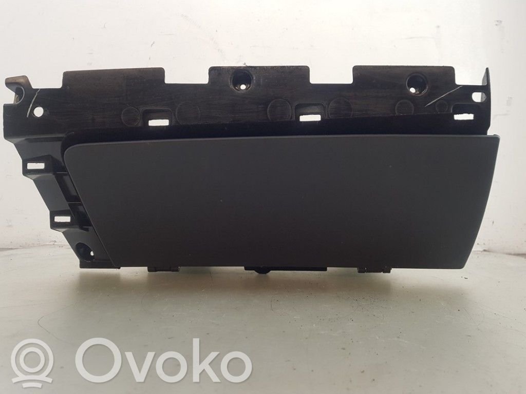 Tesla Model S Handschuhfach 