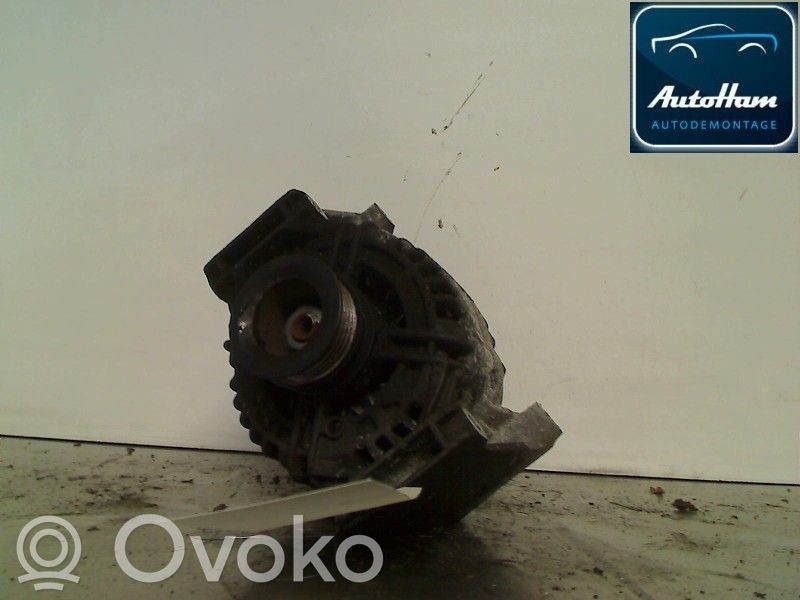 Opel Zafira B Alternator 