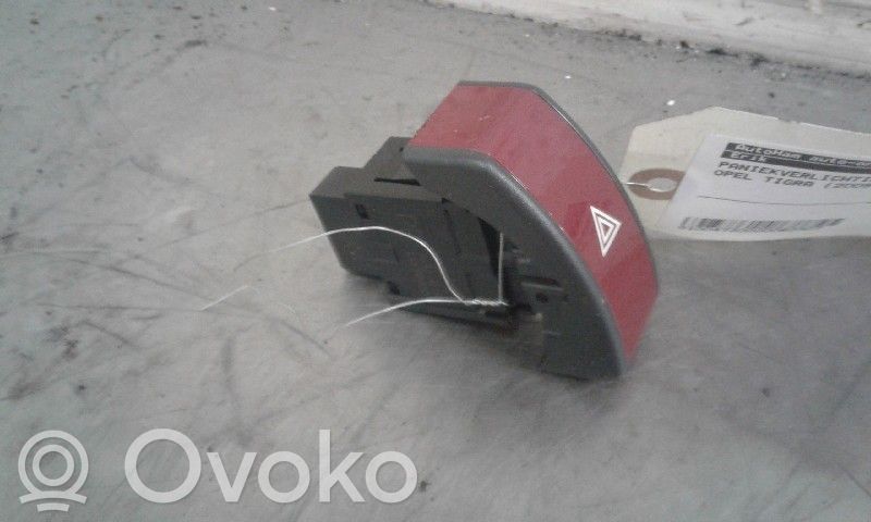 Opel Tigra B Hazard light switch 