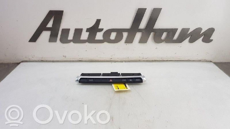 Audi A3 S3 8V Comutator lumini pericol 