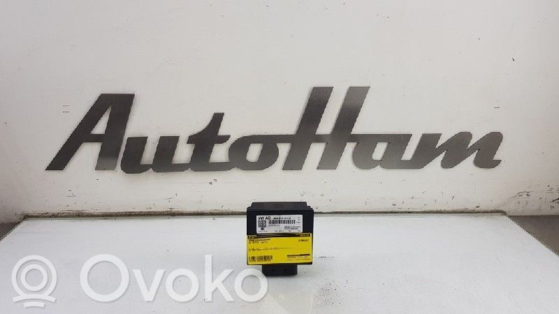 Volkswagen Jetta VI Convertor-inversor tensiune 
