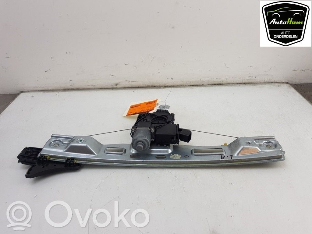 Opel Zafira C Rear door manual window regulator 