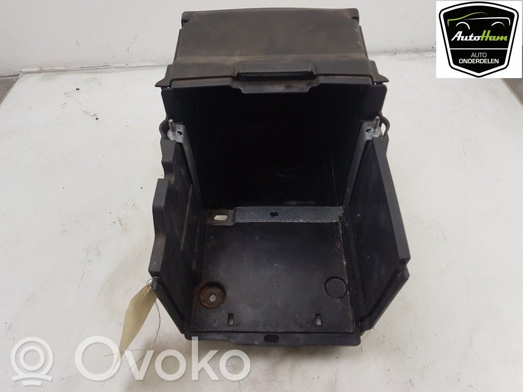 Ford C-MAX II Akkulaatikon alusta 