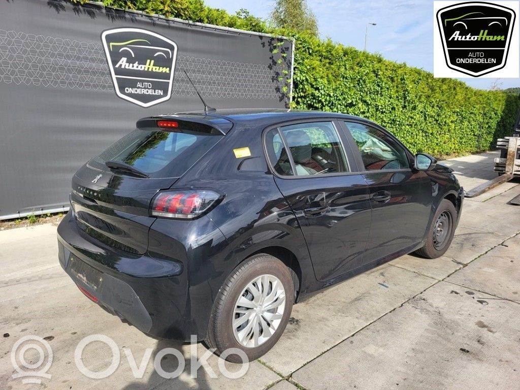 Peugeot 208 II Parachoques 