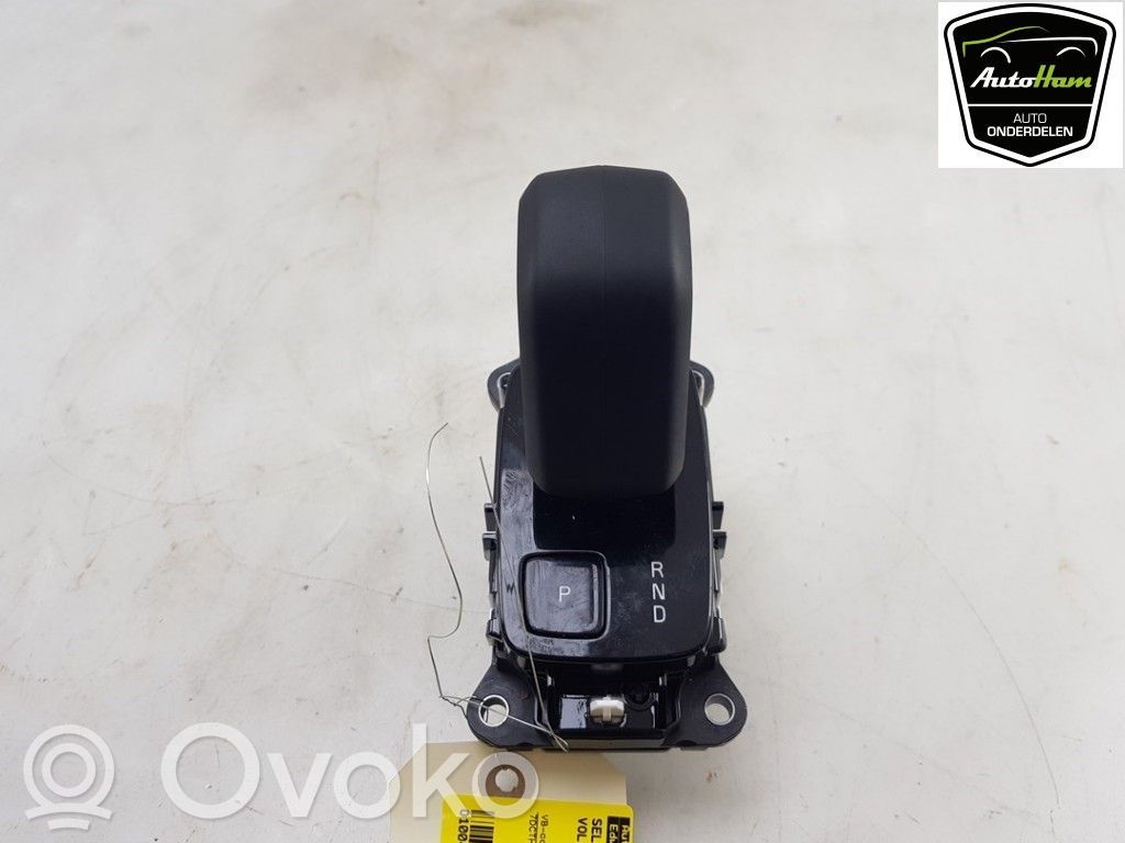 Volvo XC40 Lewarek zmiany biegów / górny 