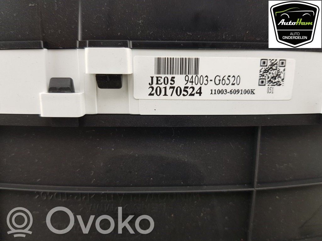 KIA Picanto Geschwindigkeitsmesser Cockpit 