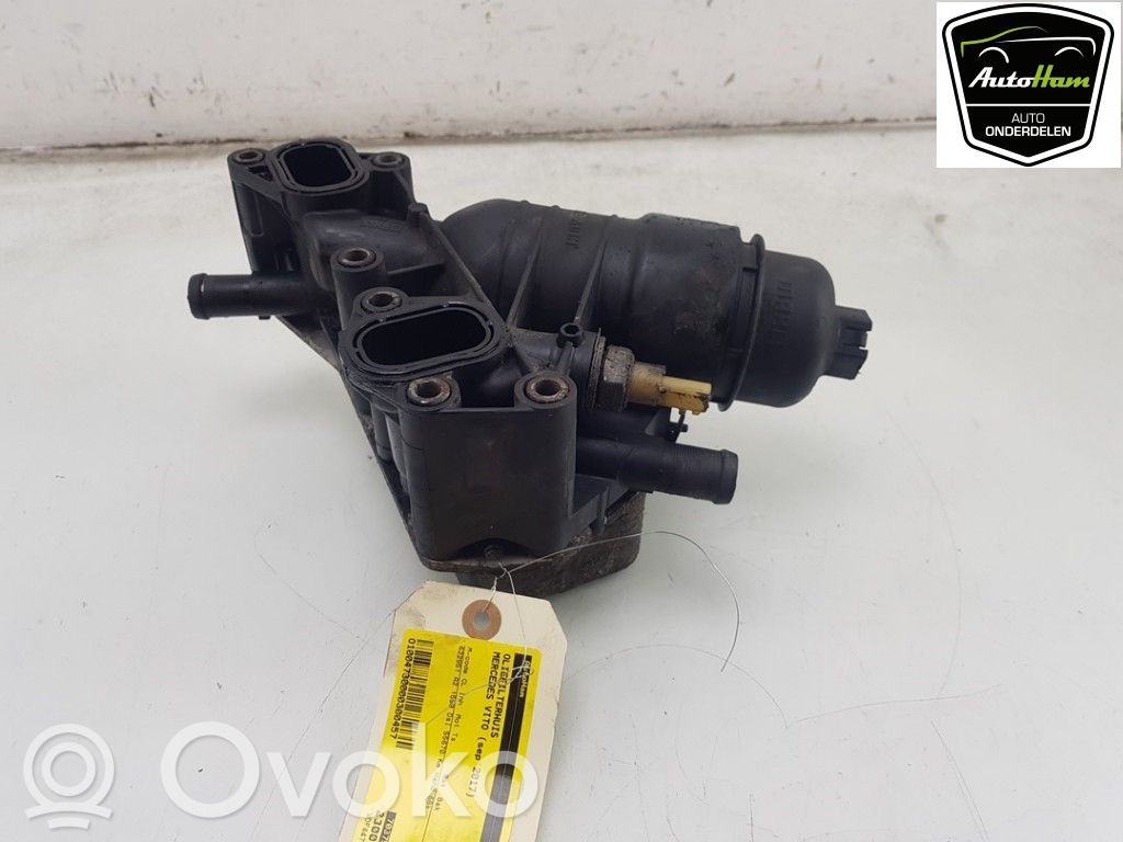 Mercedes-Benz Vito Viano W447 Öljynsuodattimen kannake