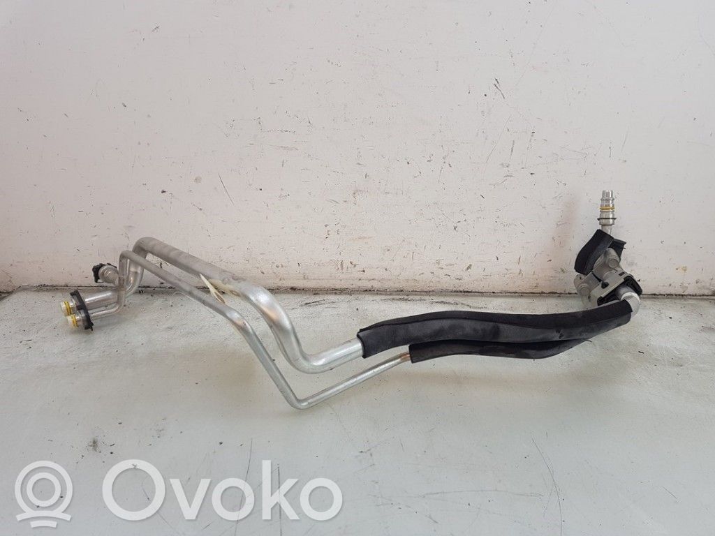 Volvo V40 Ilmastointilaitteen putki (A/C) 