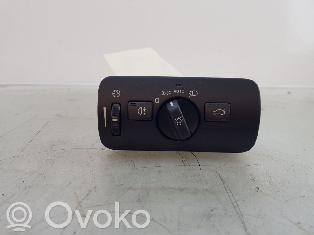 Volvo V40 Light switch 