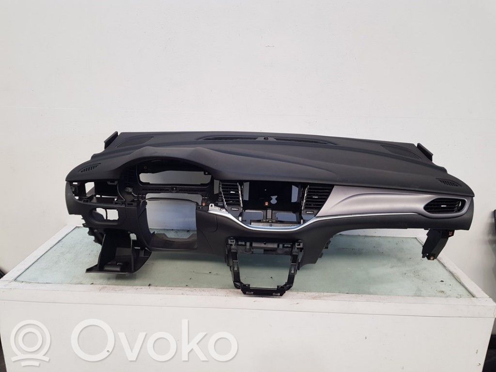 Opel Astra K Cruscotto 