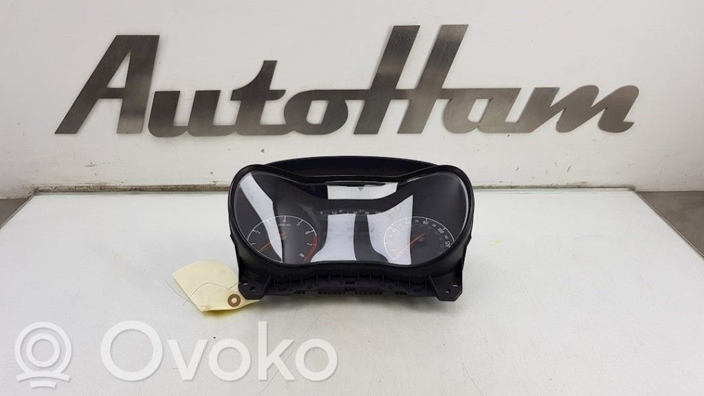 Opel Corsa E Speedometer (instrument cluster) 