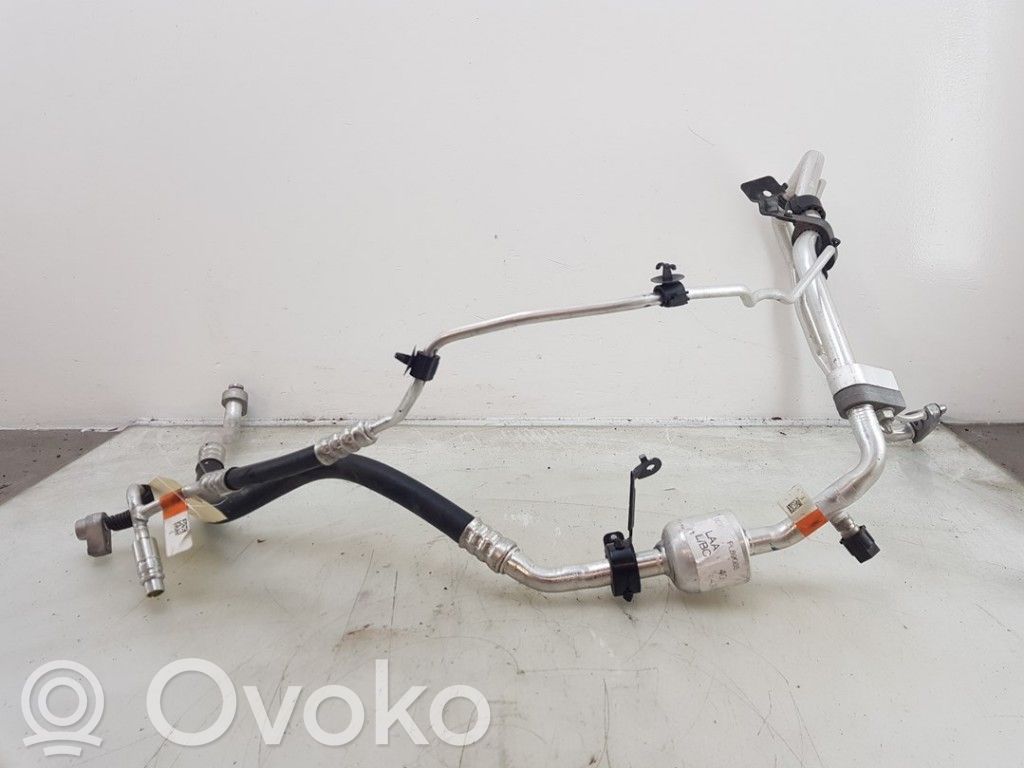 Ford Focus Air conditioning (A/C) pipe/hose 