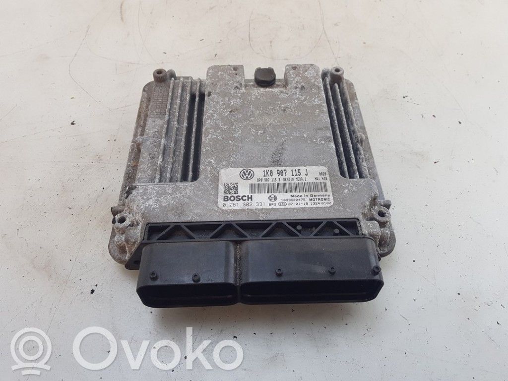 Volkswagen Golf V Engine control unit/module 