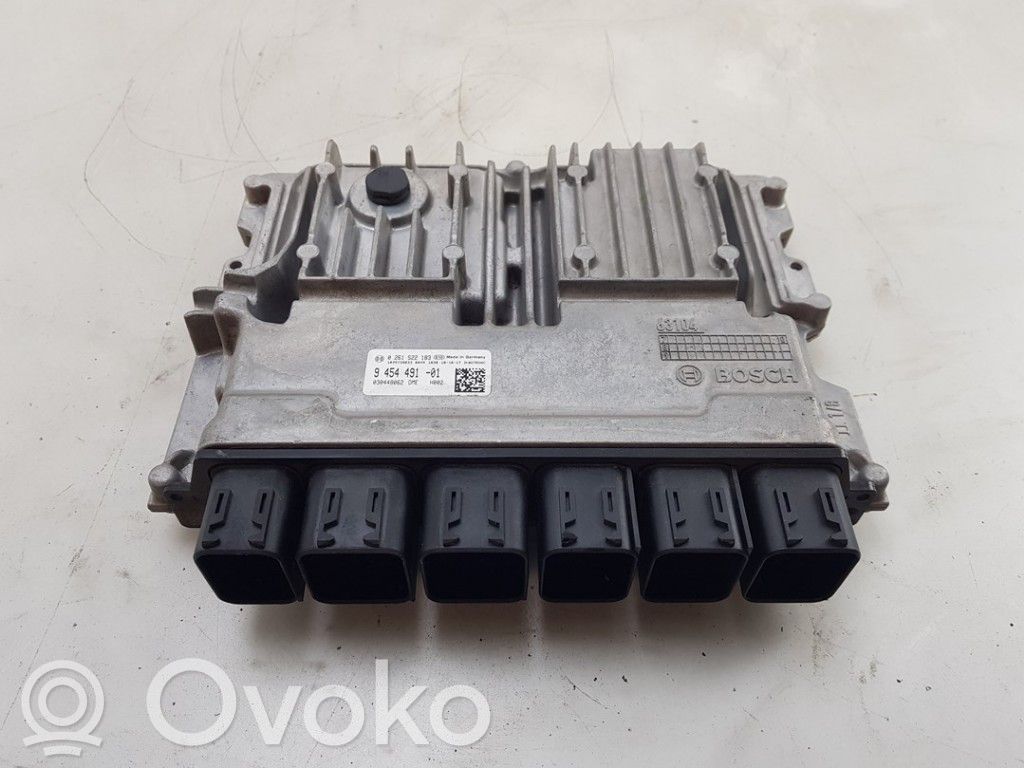 BMW 5 G30 G31 G38 Unitate/modul de control motor 