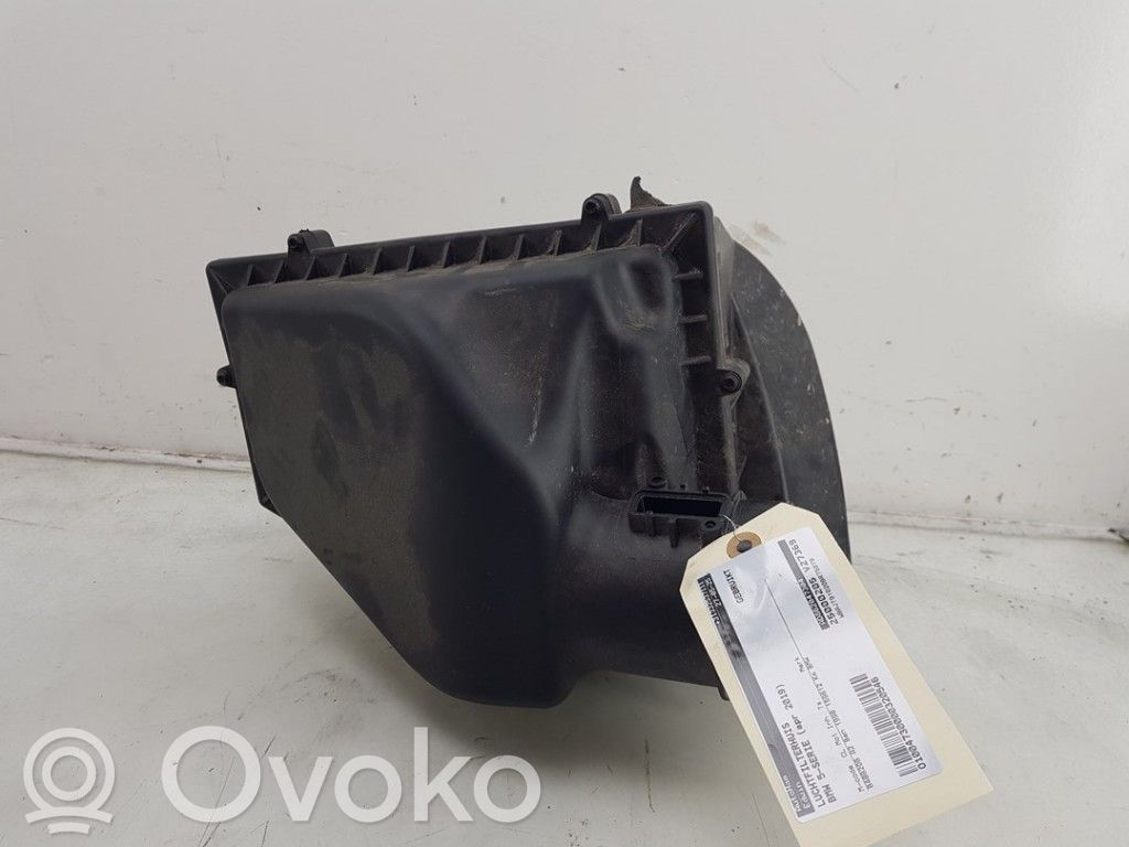 BMW 5 G30 G31 G38 Cutie filtru aer 