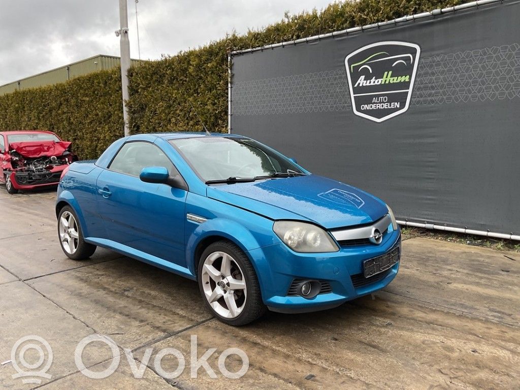 Opel Tigra B Aripă 