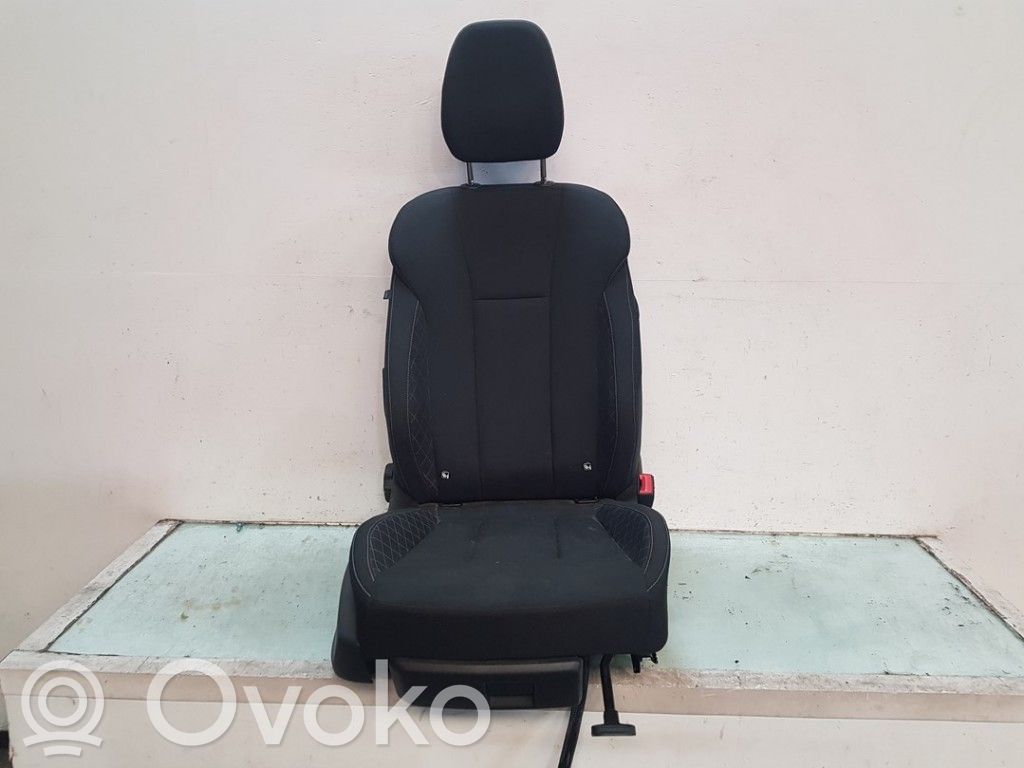 Skoda Scala Etumatkustajan istuin 
