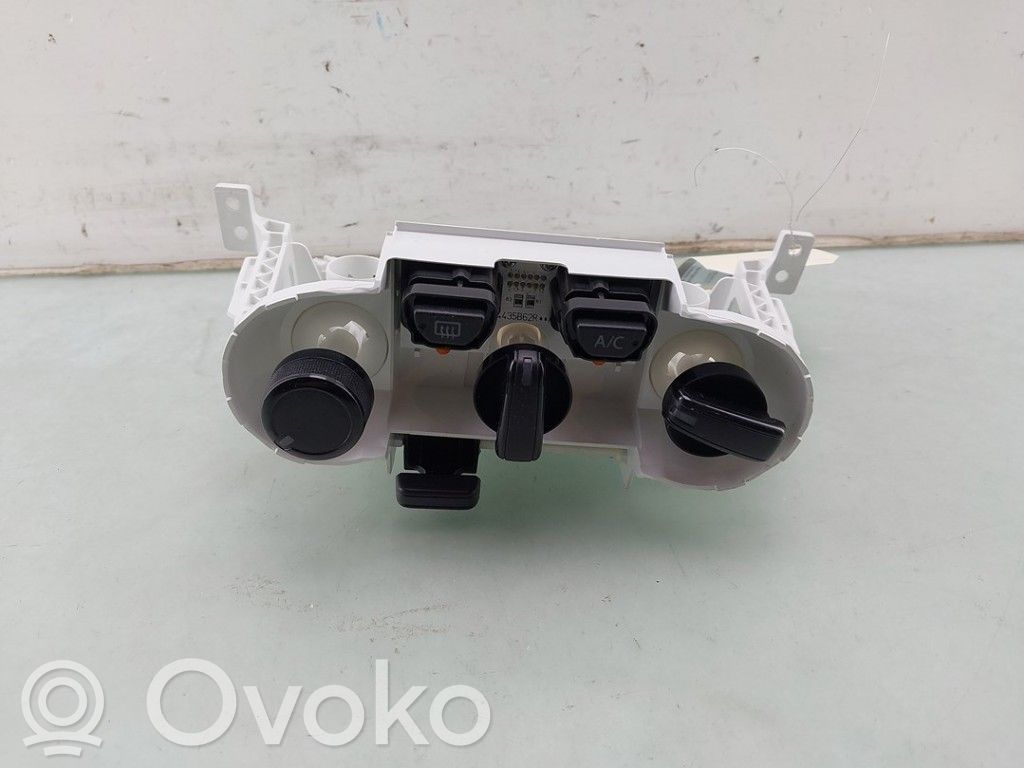 Suzuki Ignis Climate control unit 