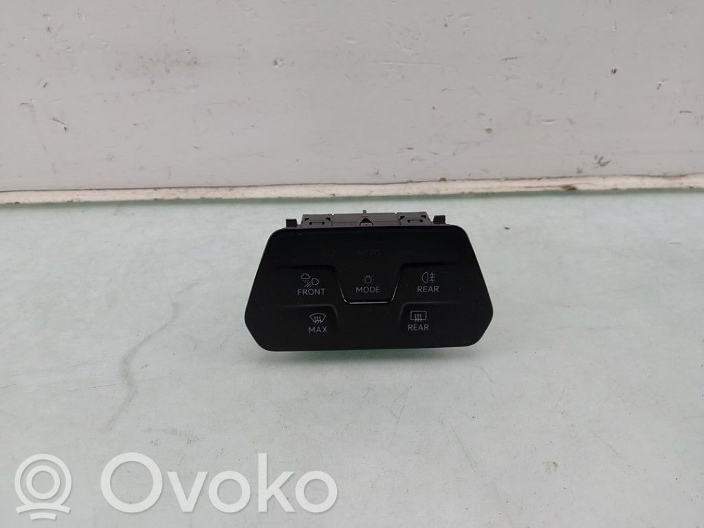 Volkswagen Golf VIII Przełącznik świateł 
