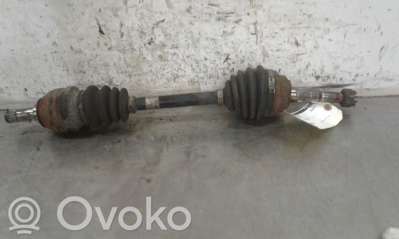 Opel Astra G Etuvetoakseli 