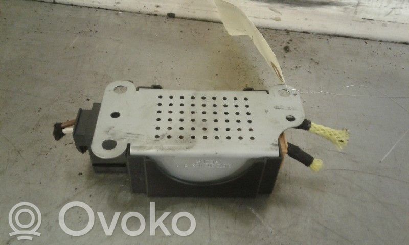 Volkswagen Golf V Antennenverstärker Signalverstärker 
