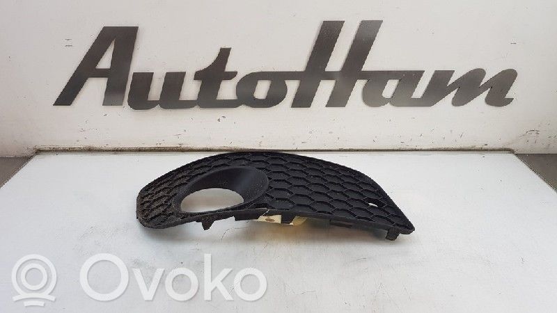 Volkswagen Golf V Etupuskurin alempi jäähdytinsäleikkö 