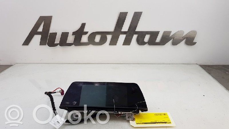 BMW 1 F20 F21 Panel radia 