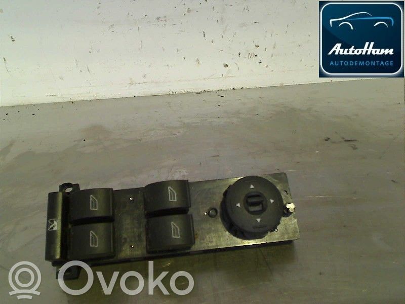 Ford Focus Electric window control switch 