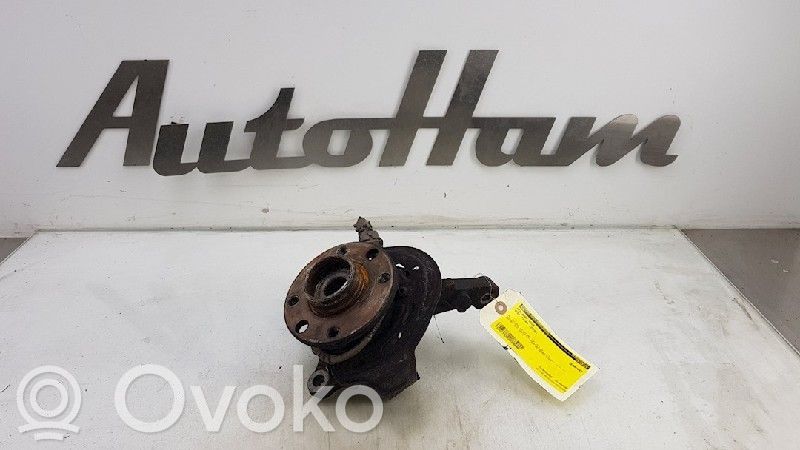 Opel Tigra B Front wheel hub spindle knuckle 