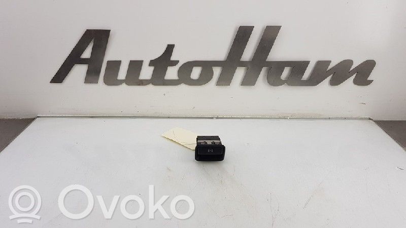 Mercedes-Benz A W176 Interruttore del freno di stazionamento/freno a mano
