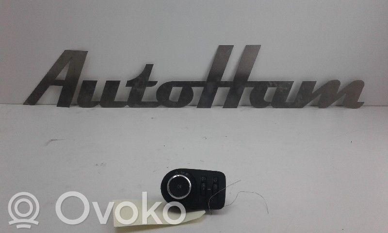 Opel Adam Przełącznik świateł 