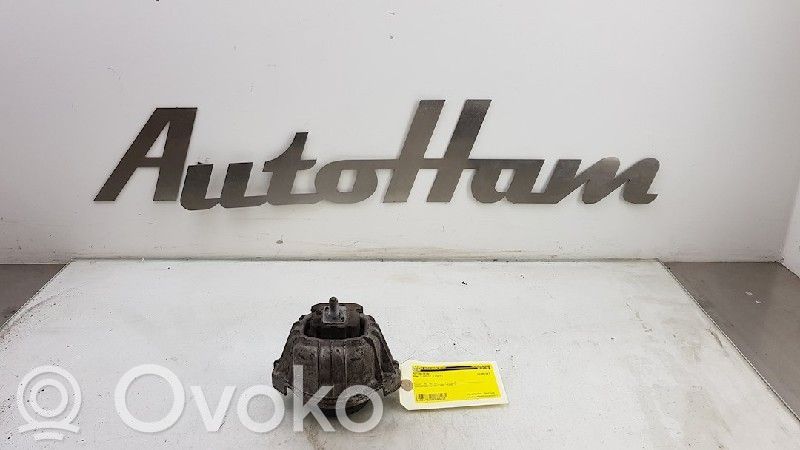 BMW 3 E90 E91 Engine mount bracket 