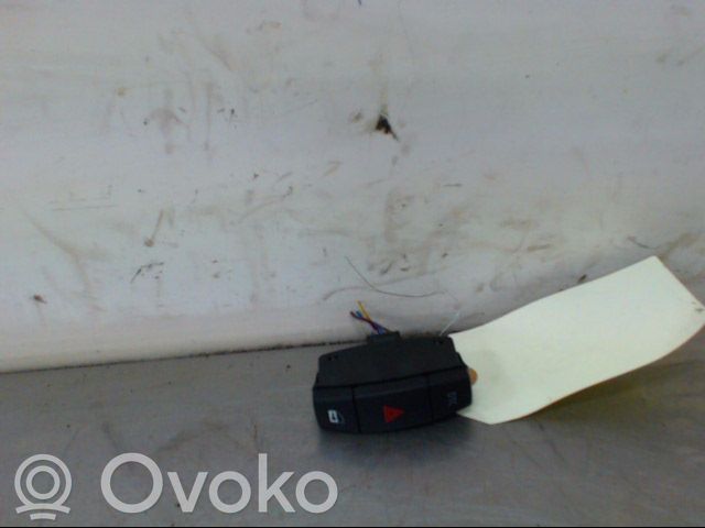 Hazard light switch   61319196712,61316945603,61316945603,61319196712