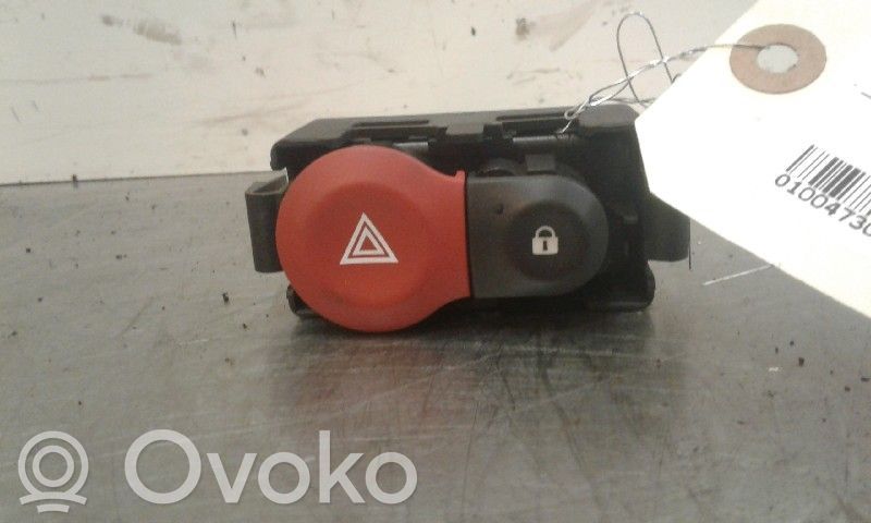 Renault Clio III Hazard light switch 
