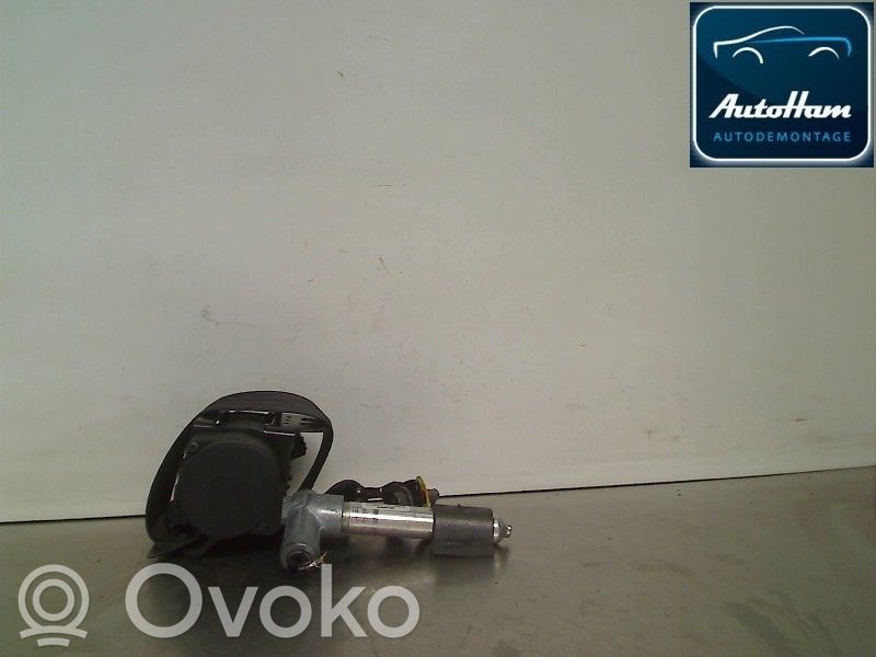 Volvo S60 Rear seatbelt 