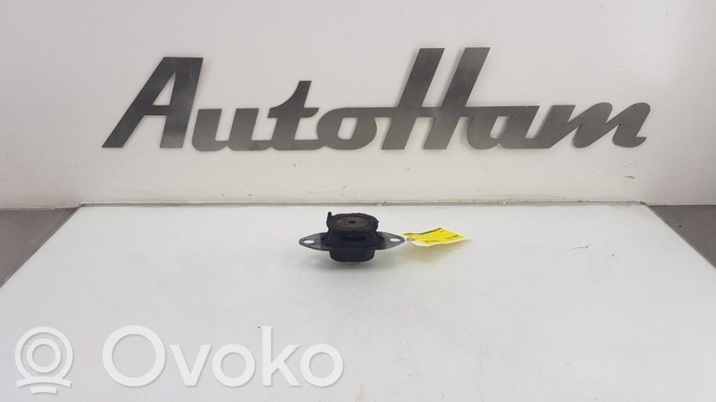 Renault Twingo III Gearbox mounting bracket 