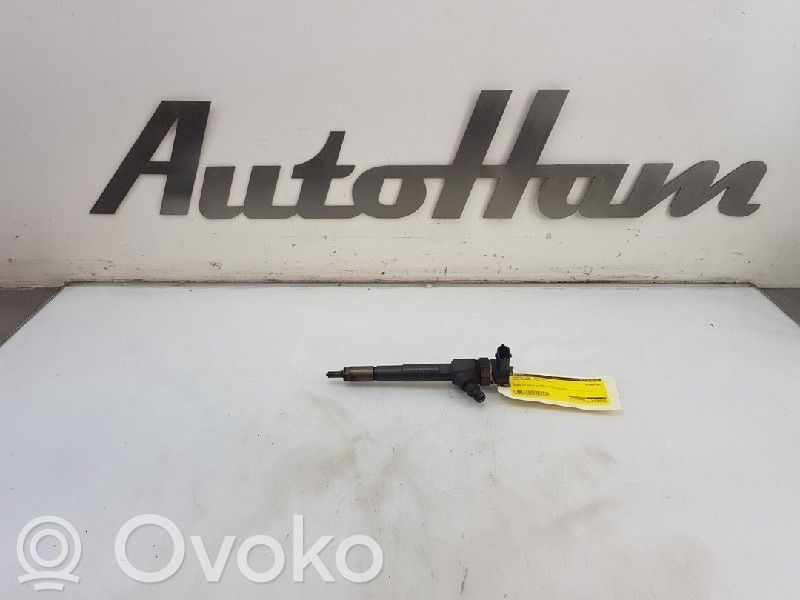 Opel Combo D Inyector de combustible 