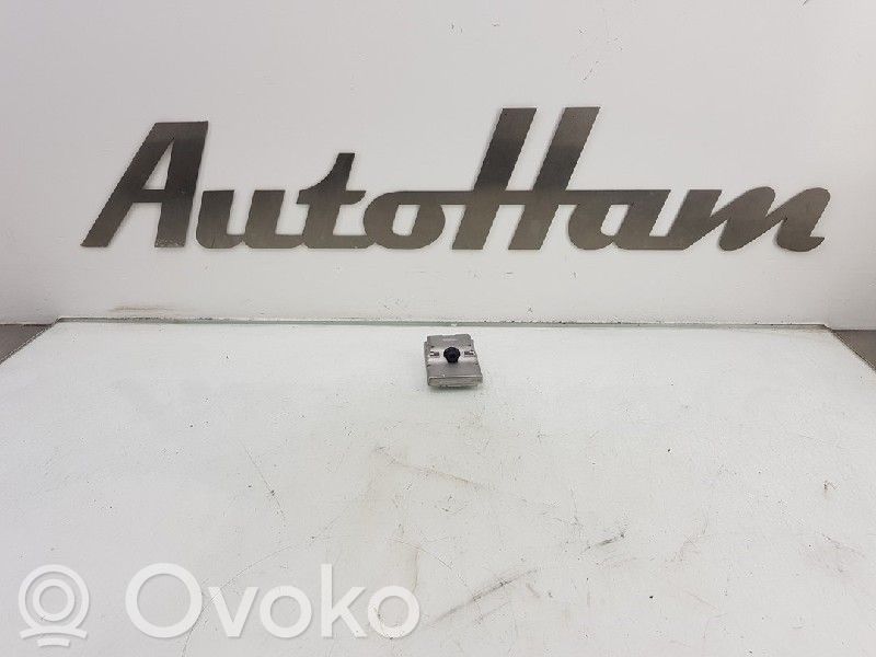Opel Astra K Windshield/windscreen camera 