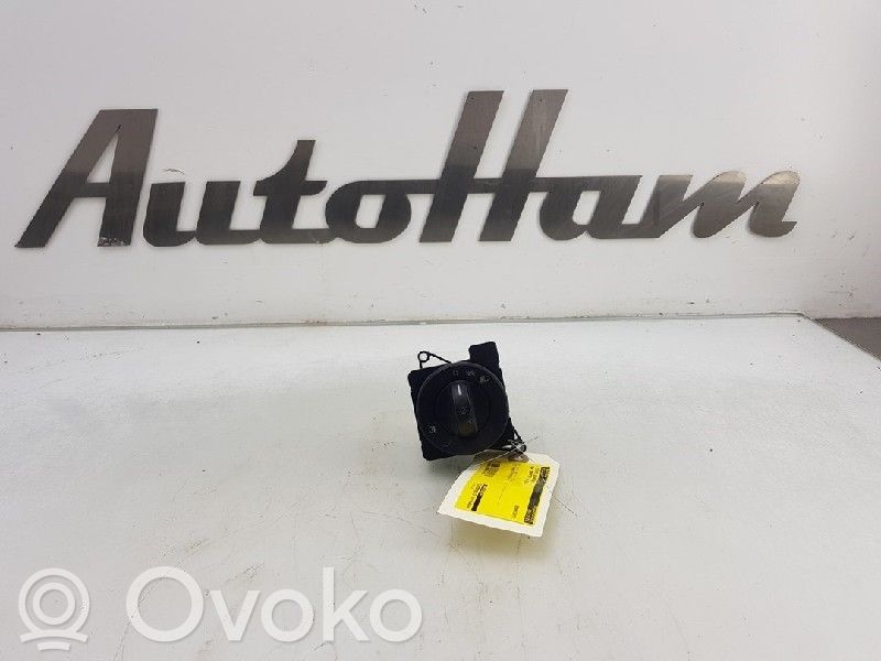 Volkswagen Crafter Light switch 