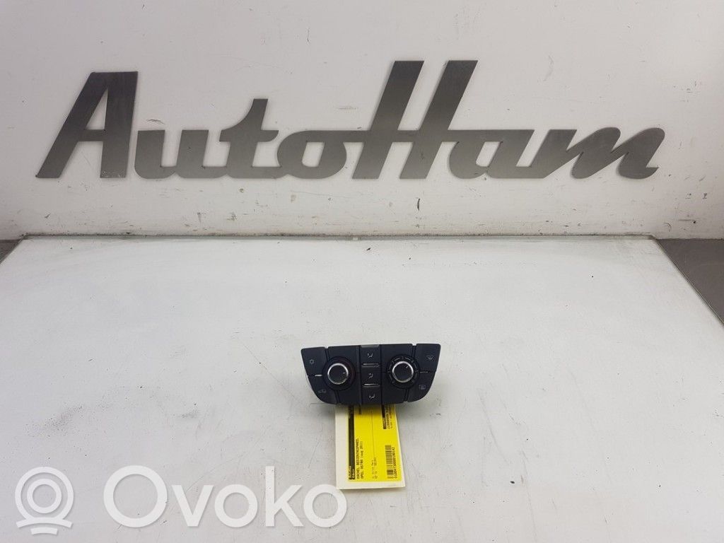 Opel Astra J Climate control unit 