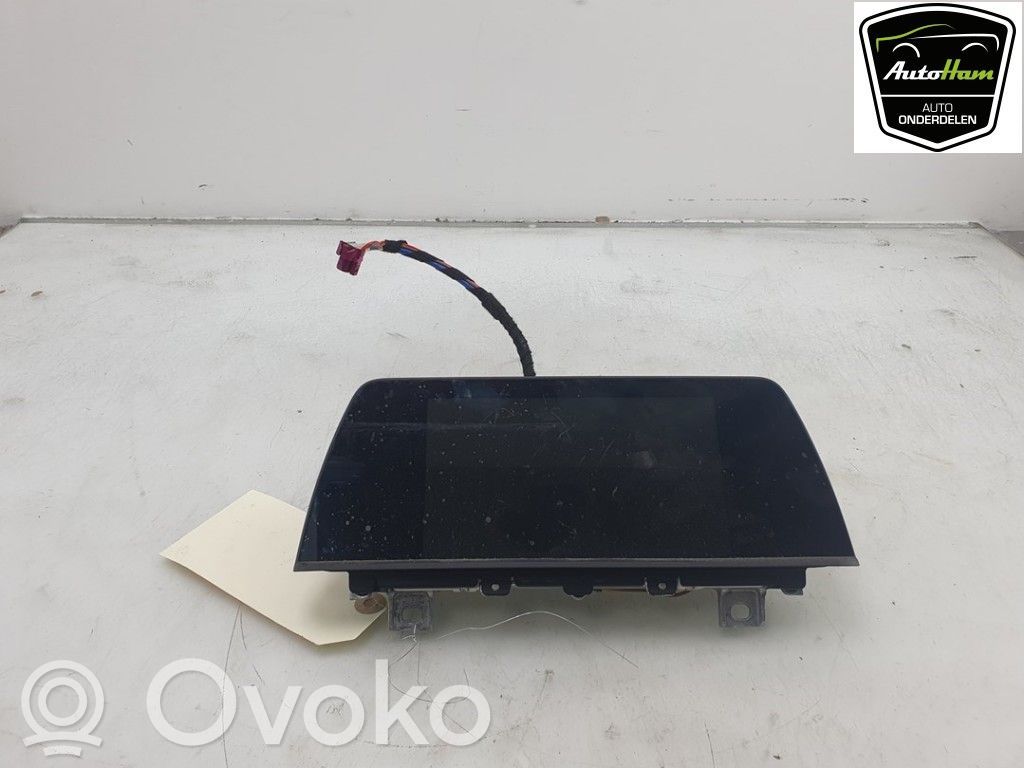 BMW 1 F40 Panel radia 